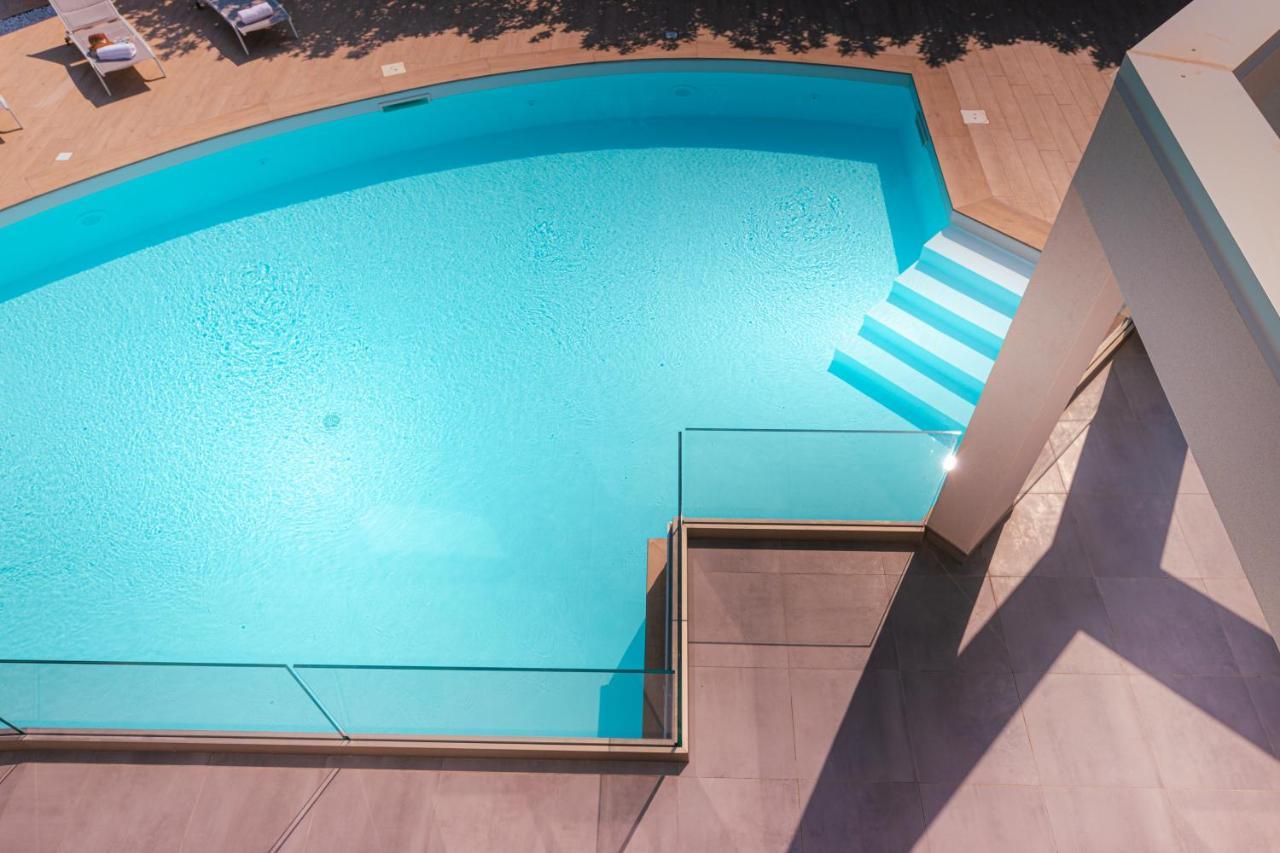 Gelso Bianco Apartments กัมโปเฟลิเช ดิ โรชเชลลา ภายนอก รูปภาพ